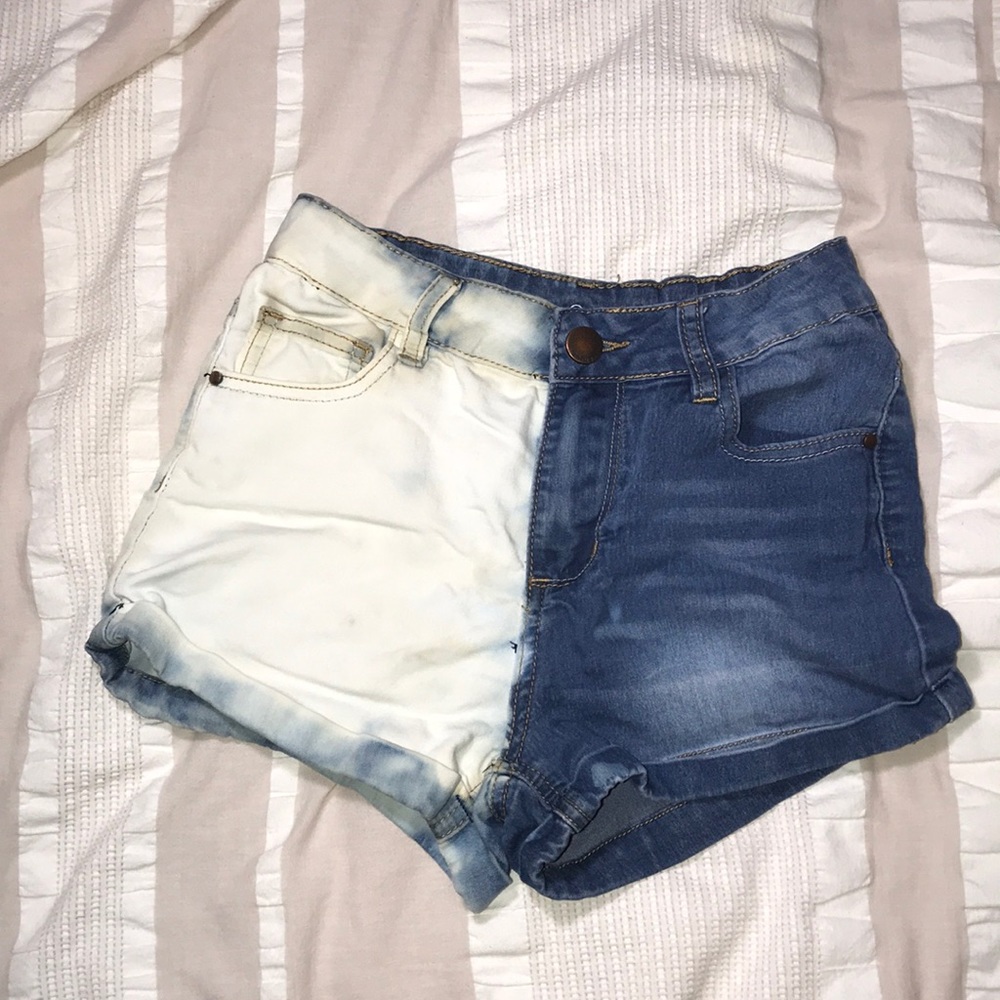 4 for $25| refuge white and blue jean shorts